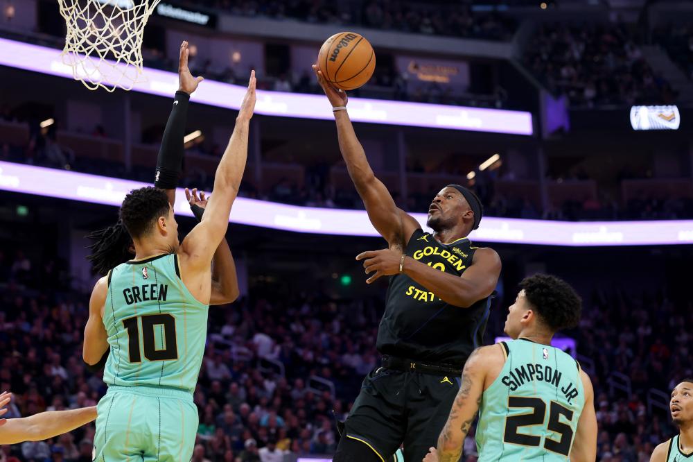 亚的国门马 亚的国门马